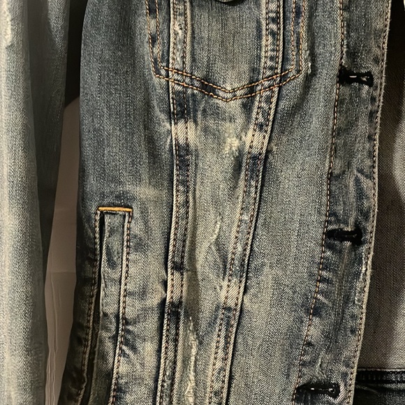 AEO Jean Jacket - Picture 3 of 5